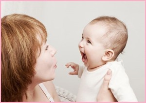 Дитина в 3 місяці: розвиток, сон, харчування