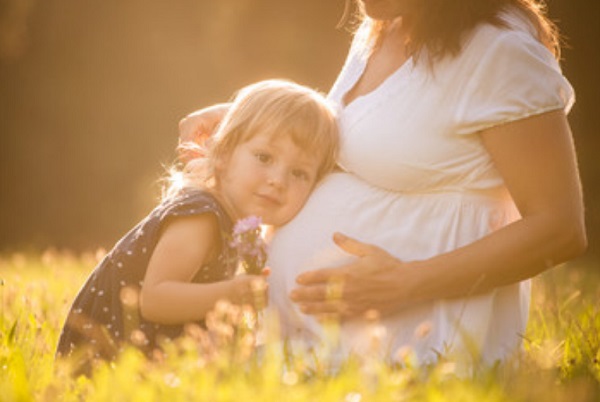 Дитина запитує, звідки беруться діти, що робити